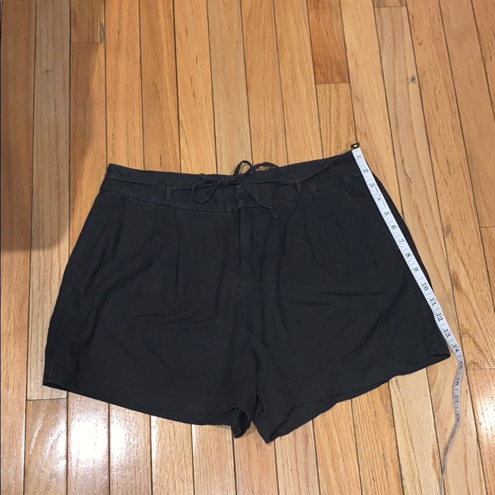 OLD NAVY LINEN SHORTS